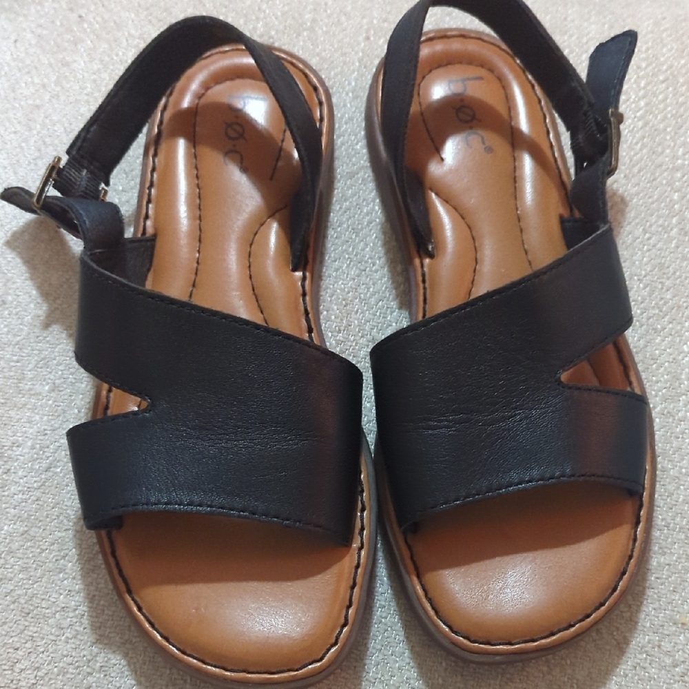 boc Women's Sandals with Black Straps and Tan Footbed
